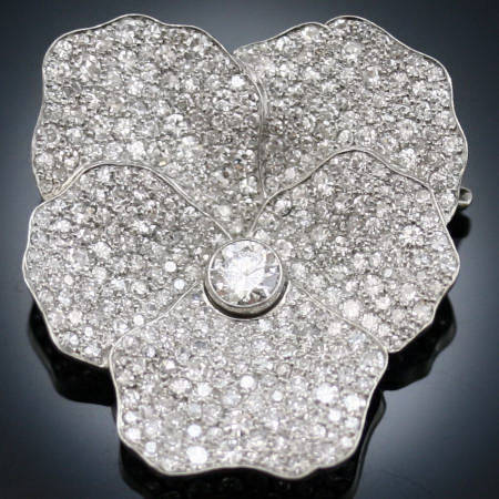 Platinum daisy covered up in brilliants