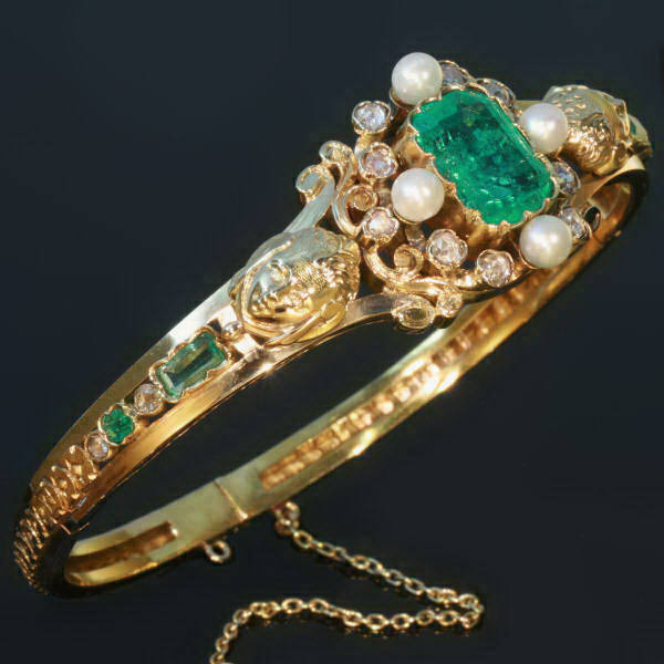 Antique jewelry with the color green from $15,000 and up