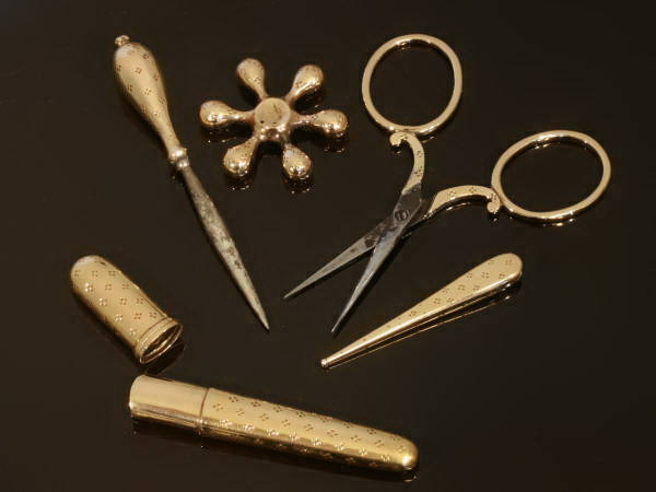 Dutch Victorian ladies sewing set, scissors, needle case, pirn and piercer