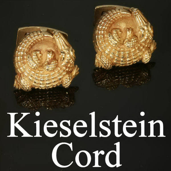 Estate cufflinks with alligator motifs signed Kieselstein-Cord