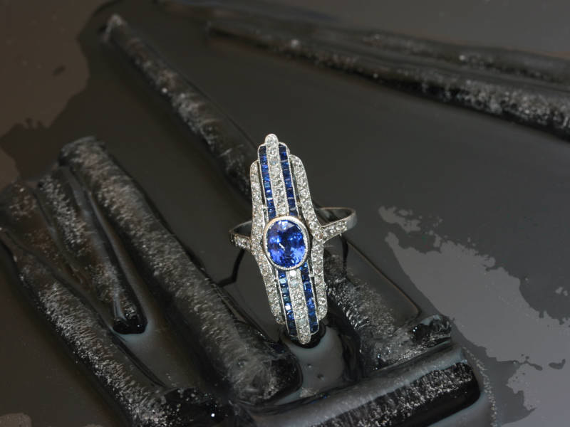 Stunning platinum Art deco engagement ring with diamonds and sapphires