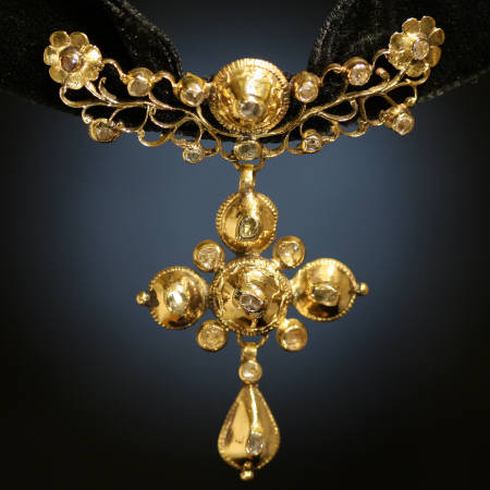 The Antique Jewelry Information Center: 2011/04 - 2011/05