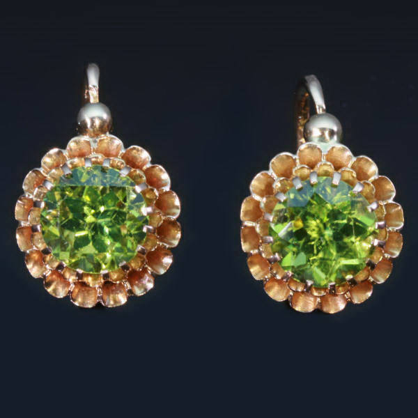 Antique jewelry with color green up to $2,000