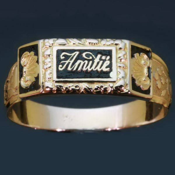 Antique rings between $1000 and $2500