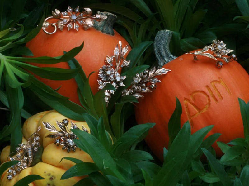 temporary halloween discount on antique jewelry
