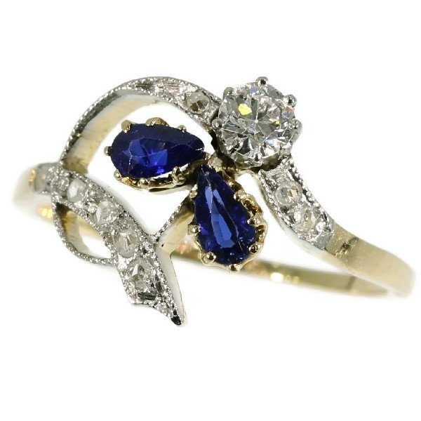 Belle Epoque diamond and sapphire engagement ring