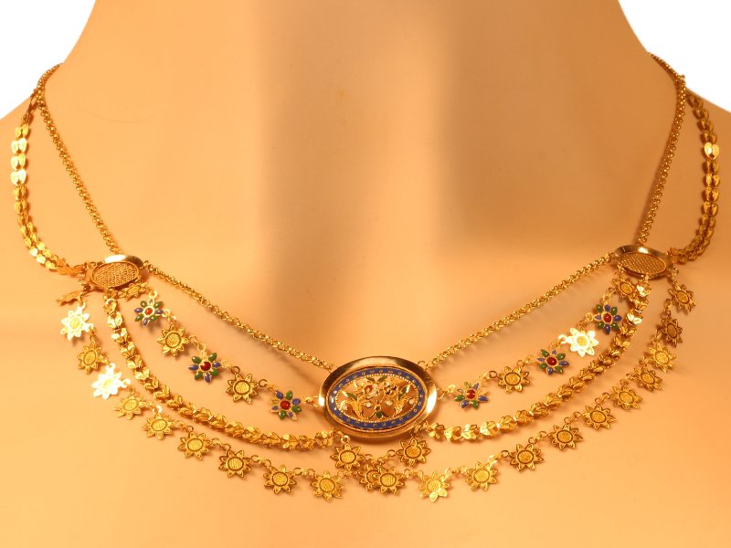 Click the picture to get to see this French antique gold necklace with enamel so-called collier d'esclave 