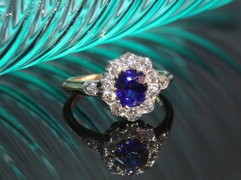 Click the picture to get to see this most charming Late Victorian diamond engagment ring with beautiful untreated Burma sapphire.